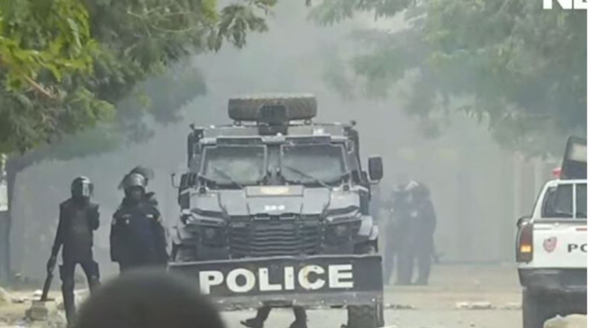 Ucad : L’ordre d’intervention policière vient du Recteur Ucad : L’ordre d’intervention policière vient du Recteur