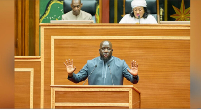 Alioune Sall annonce le début du déploiement des antennes satellitaires Alioune Sall annonce le début du déploiement des antennes satellitaires