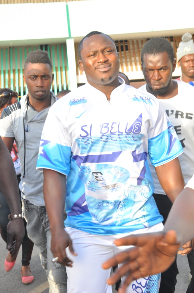 Les images du face to face Gris Bordeau vs Modou Lo: Un combat organisé par PAF PRODUCTION.