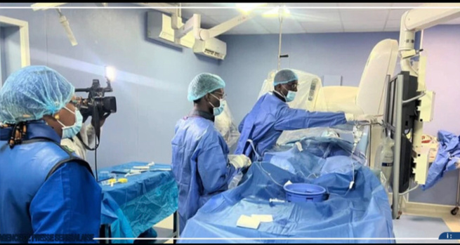 Implantation percutanée de valve aortique, une première réalisée par l'hôpital Principal Implantation percutanée de valve aortique, une première réalisée par l'hôpital Principal