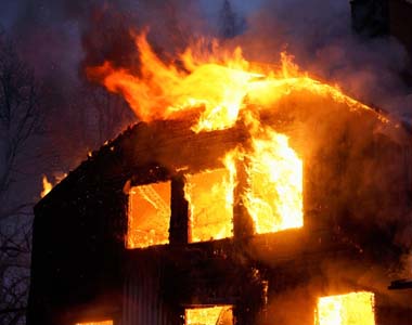 Sédhiou - Le domicile familial de Sadio Mané ravagé par les flammes Sédhiou - Le domicile familial de Sadio Mané ravagé par les flammes