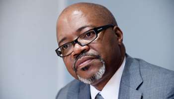 Anniversaire du décès de l'opposant gabonais André Mba Obame: Une journée de prières et des récitals de Coran au Sénégal Anniversaire du décès de l'opposant gabonais André Mba Obame: Une journée de prières et des récitals de Coran au Sénégal