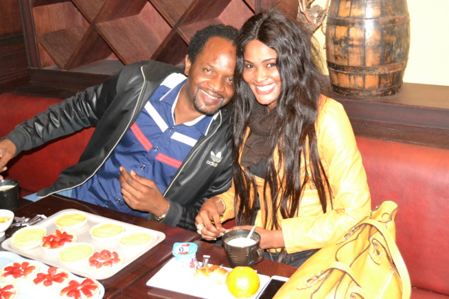 Sur la route de Berçy avec Waly Seck le 04 Juin: Arrivé des acteurs de la série "Wiri Wiri" à Paris pour rallier Marseille avec Waly dans ma ville. Regardez. Sur la route de Berçy avec Waly Seck le 04 Juin: Arrivé des acteurs de la série "Wiri Wiri" à Paris pour rallier Marseille avec Waly dans ma ville. Regardez.