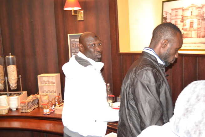 Sur la route de Berçy avec Waly Seck le 04 Juin: Arrivé des acteurs de la série "Wiri Wiri" à Paris pour rallier Marseille avec Waly dans ma ville. Regardez. Sur la route de Berçy avec Waly Seck le 04 Juin: Arrivé des acteurs de la série "Wiri Wiri" à Paris pour rallier Marseille avec Waly dans ma ville. Regardez.