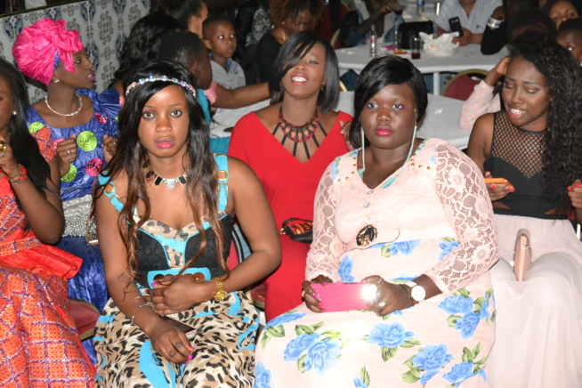 VIDÉO + PHOTOS: Les Marseillais sur la route de Berçy avec Waly Seck le 04 Juin à Paris. VIDÉO + PHOTOS: Les Marseillais sur la route de Berçy avec Waly Seck le 04 Juin à Paris.