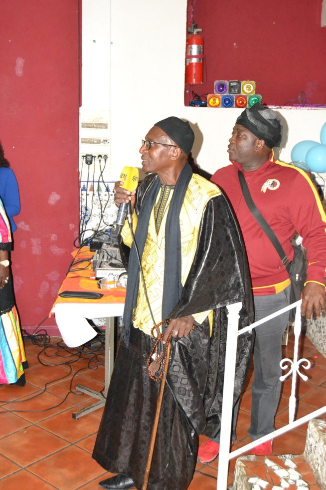 VIDÉO + PHOTOS: Les Marseillais sur la route de Berçy avec Waly Seck le 04 Juin à Paris. VIDÉO + PHOTOS: Les Marseillais sur la route de Berçy avec Waly Seck le 04 Juin à Paris.