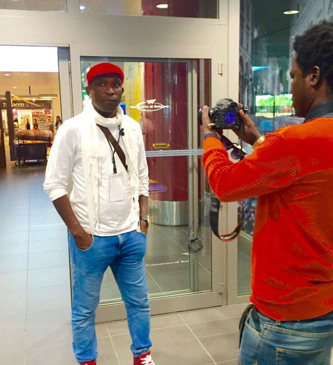 TOURNEE ITALIENNE: Arrivé de Gorgui Ndiaye à Bolongne. Regardez TOURNEE ITALIENNE: Arrivé de Gorgui Ndiaye à Bolongne. Regardez