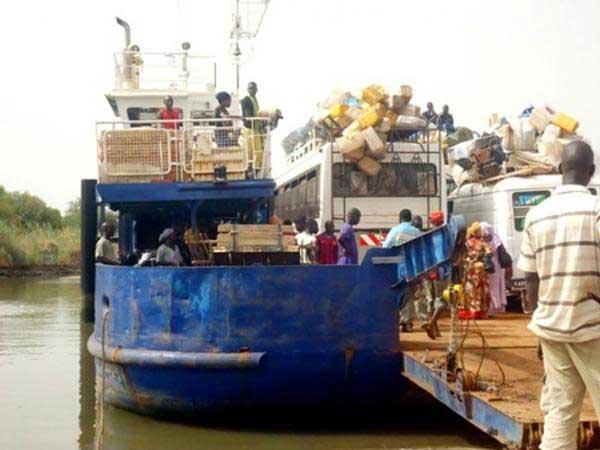 Conflit frontalier entre la Gambie et le Sénégal : Les commerçants et transporteurs appellent les chefs religieux à jouer les bons offices Conflit frontalier entre la Gambie et le Sénégal : Les commerçants et transporteurs appellent les chefs religieux à jouer les bons offices
