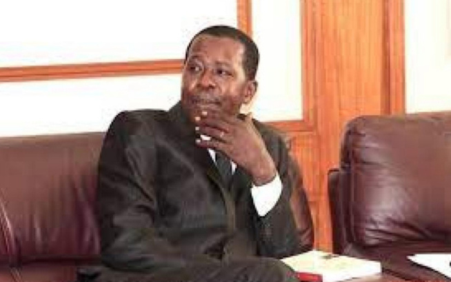 Les ex travailleurs de "Direct Info" exigent des années de salaires à Cheikh Amar Les ex travailleurs de "Direct Info" exigent des années de salaires à Cheikh Amar