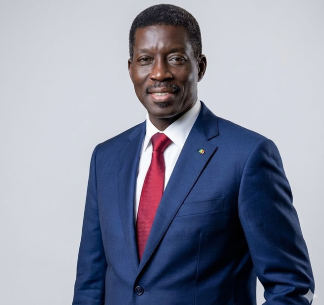 Monnaie, Souveraineté et Avenir : L’audace de voir loin”, Par Talla Sylla Monnaie, Souveraineté et Avenir : L’audace de voir loin”, Par Talla Sylla