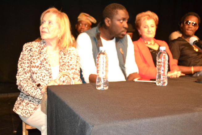 CARAVANE WALLY DANS MA VILLE: Sur la route de Bercy Barcelone éléve le niveau Wally et les acteurs de "Wiri Wiri" des supers star. CARAVANE WALLY DANS MA VILLE: Sur la route de Bercy Barcelone éléve le niveau Wally et les acteurs de "Wiri Wiri" des supers star.