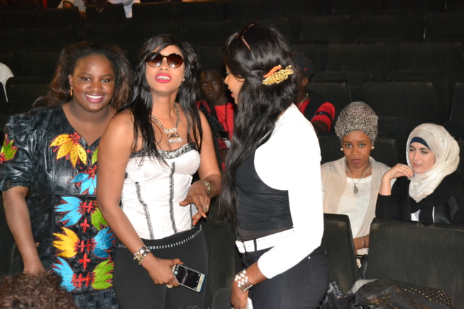 CARAVANE WALLY DANS MA VILLE: Sur la route de Bercy Barcelone éléve le niveau Wally et les acteurs de "Wiri Wiri" des supers star. CARAVANE WALLY DANS MA VILLE: Sur la route de Bercy Barcelone éléve le niveau Wally et les acteurs de "Wiri Wiri" des supers star.