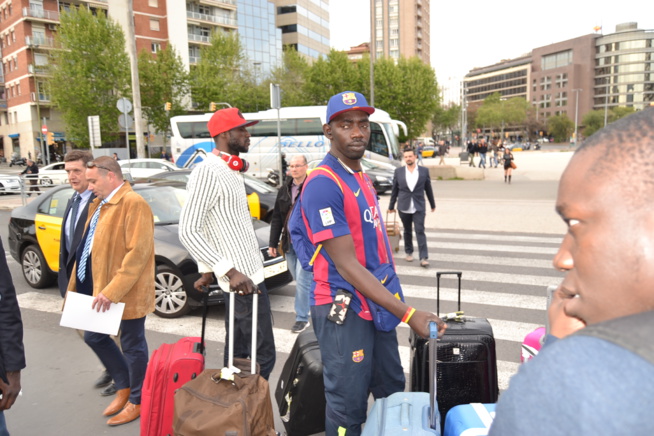 CARAVANE WALLY DANS MA VILLE: Sur la route de Bercy Barcelone éléve le niveau Wally et les acteurs de "Wiri Wiri" des supers star.