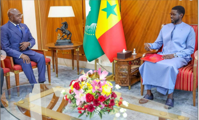 Audience : Le Président Bassirou Diomaye Faye a reçu le Ministre angolais des Relations extérieures, M. Tété António Audience : Le Président Bassirou Diomaye Faye a reçu le Ministre angolais des Relations extérieures, M. Tété António