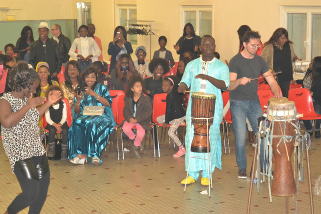 Sur la route de Bercy, la caravane "WALLY DANS MA VILLE" descend sur Bordeaux. Sur la route de Bercy, la caravane "WALLY DANS MA VILLE" descend sur Bordeaux.