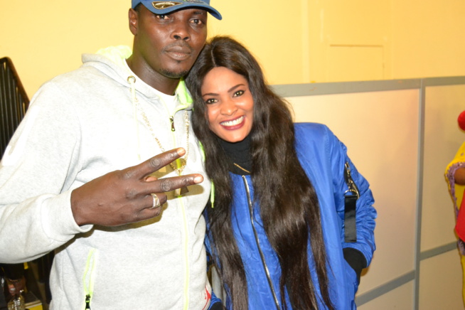 Sur la route de Bercy, la caravane "WALLY DANS MA VILLE" descend sur Bordeaux. Sur la route de Bercy, la caravane "WALLY DANS MA VILLE" descend sur Bordeaux.