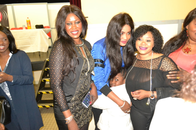 Sur la route de Bercy, la caravane "WALLY DANS MA VILLE" descend sur Bordeaux. Sur la route de Bercy, la caravane "WALLY DANS MA VILLE" descend sur Bordeaux.