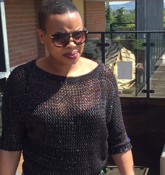 Gorgui Ndiaye en plein tournage d'une nouvelle vidéo en Italie , Poulo Ardo en vedette. Gorgui Ndiaye en plein tournage d'une nouvelle vidéo en Italie , Poulo Ardo en vedette.