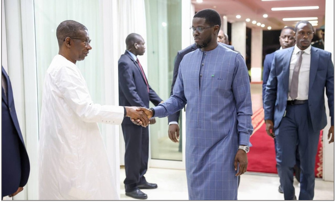 Diplomatie : le Président Diomaye Faye attendu au Koweït et à Abu Dhabi (Photos) Diplomatie : le Président Diomaye Faye attendu au Koweït et à Abu Dhabi (Photos)