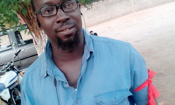 Niakhtou - Goormak Ndao "le Gossassois" en colère : «Nous avons deux Pm et ...30 gardiens d’école» Niakhtou - Goormak Ndao "le Gossassois" en colère : «Nous avons deux Pm et ...30 gardiens d’école»