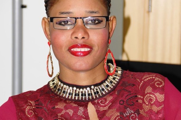 Comment la journaliste Ndèye Coumba Moreau a failli être «abusée» par un … Comment la journaliste Ndèye Coumba Moreau a failli être «abusée» par un …