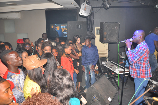 Rendez-vous dominical des Almadies: Pape Diouf élève la barre au Baramundi ce dimanche avec Pako Prod. Regardez Rendez-vous dominical des Almadies: Pape Diouf élève la barre au Baramundi ce dimanche avec Pako Prod. Regardez