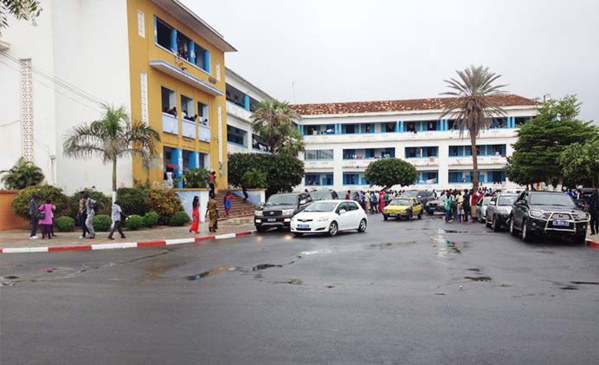 Ucad : Un bar et réseau de trafic de drogue démantelés, quatre étudiants arrêtés Ucad : Un bar et réseau de trafic de drogue démantelés, quatre étudiants arrêtés