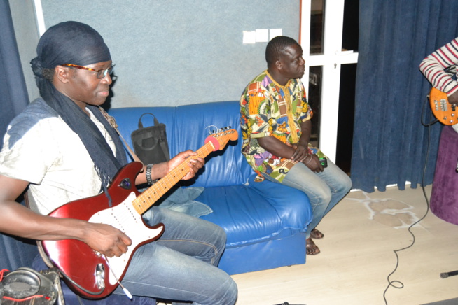 1/4 de siécles ça se féte: Papis Konaté à fond dans ses répétitions pour le 08 Mai au grand théatre.Regardez 1/4 de siécles ça se féte: Papis Konaté à fond dans ses répétitions pour le 08 Mai au grand théatre.Regardez