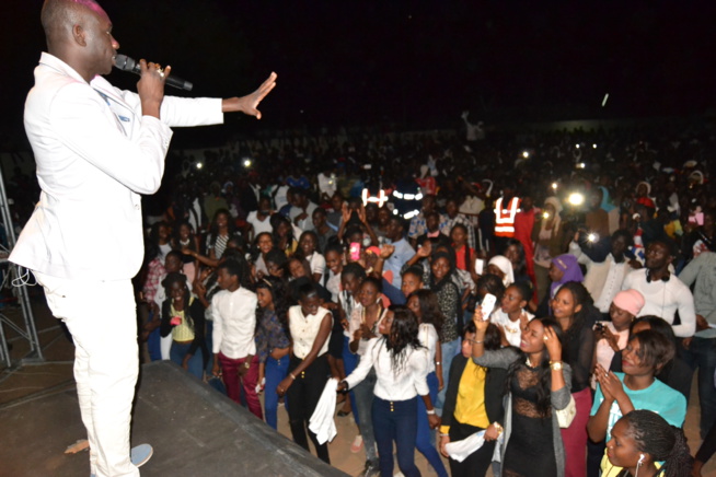 En direct de Bambeye: Concert de la jeunesse consciente Pape Diouf maître à l'université Alioune Diop
