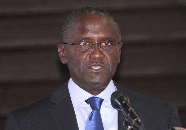 Cheikh Ndiaye, Dg du Cices aux sinistrés du Pavillon Vert : «Nous sommes dans l’attente des résultats de l’enquête et il faut que les uns et les autres le comprennent ainsi» Cheikh Ndiaye, Dg du Cices aux sinistrés du Pavillon Vert : «Nous sommes dans l’attente des résultats de l’enquête et il faut que les uns et les autres le comprennent ainsi»