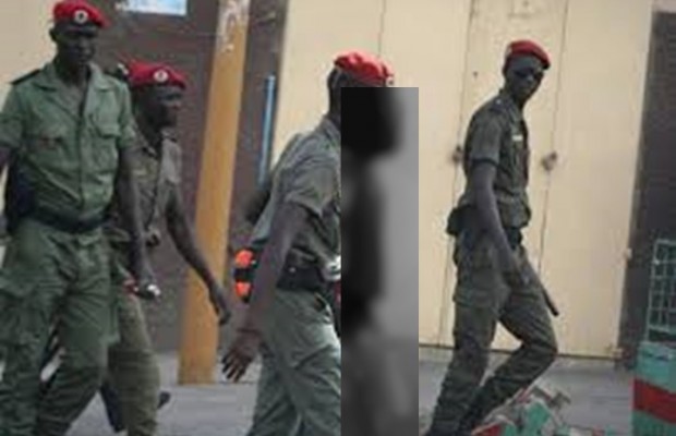 Arrêté à la Médina avec de la drogue, il dénonce son marabout qui est à Touba… Arrêté à la Médina avec de la drogue, il dénonce son marabout qui est à Touba…