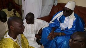 Magal Kazou Rajab, Pape Diouf chez Serigne Abo Fallilou pour accomplir ses devoirs. Magal Kazou Rajab, Pape Diouf chez Serigne Abo Fallilou pour accomplir ses devoirs.