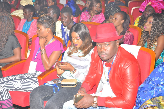 25 Ans de carrières, Papis Konaté réunit les ténors de la musique au grand théâtre: C'est la victoire de la musique Sénégalaise. 25 Ans de carrières, Papis Konaté réunit les ténors de la musique au grand théâtre: C'est la victoire de la musique Sénégalaise.