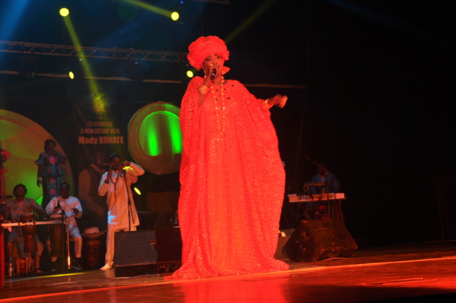 25 Ans de carrières, Papis Konaté réunit les ténors de la musique au grand théâtre: C'est la victoire de la musique Sénégalaise. 25 Ans de carrières, Papis Konaté réunit les ténors de la musique au grand théâtre: C'est la victoire de la musique Sénégalaise.