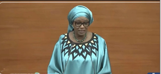 Décès d’Abdoulaye Bâ : Yassine Fall promet que « toute la vérité sera dite » Décès d’Abdoulaye Bâ : Yassine Fall promet que « toute la vérité sera dite »