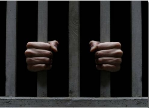 Incitation à l'avortement : Trois ans requis contre l'Inspecteur de l'Enseignement Incitation à l'avortement : Trois ans requis contre l'Inspecteur de l'Enseignement
