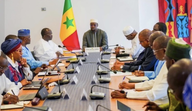Grands projets ferroviaires nationaux : Le Premier ministre Ousmane Sonko a présidé une réunion stratégique, ce vendredi