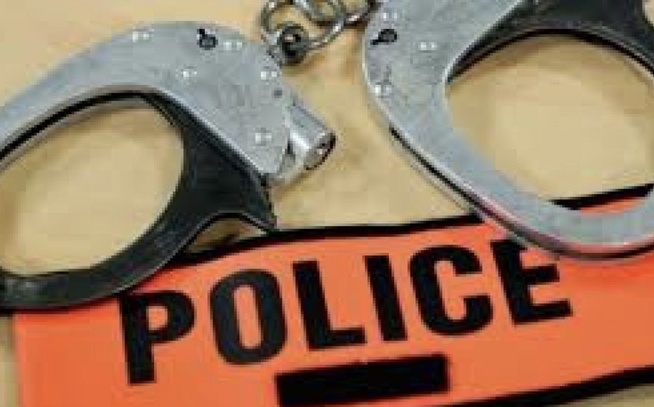 Grand Dakar : dénoncé par son ex-femme, il est arrêté après avoir convoyé ses enfants au Congo avec de faux documents Grand Dakar : dénoncé par son ex-femme, il est arrêté après avoir convoyé ses enfants au Congo avec de faux documents