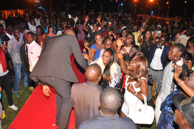 En direct des Baobabs de la Somone, Pape Diouf dans la chaleur de la petite cote. Regardez et rendez-vous ce dimanche au Baramundi. En direct des Baobabs de la Somone, Pape Diouf dans la chaleur de la petite cote. Regardez et rendez-vous ce dimanche au Baramundi.