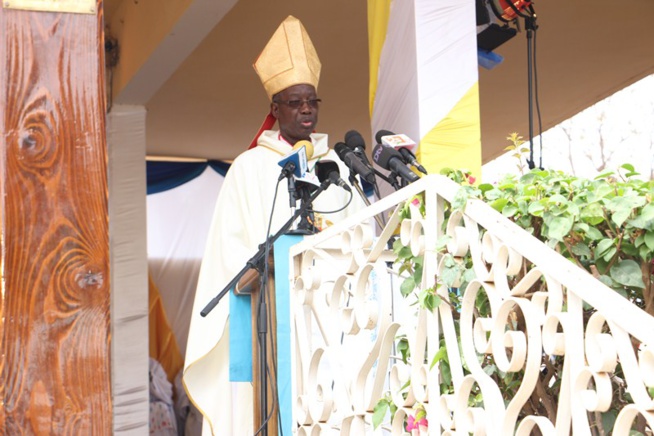Mgr Jean- Noël Diouf au 128ème Pèlerinage marial de Popenguine : « C’est une occasion de se convertir, de prier et de faire pénitence… » Mgr Jean- Noël Diouf au 128ème Pèlerinage marial de Popenguine : « C’est une occasion de se convertir, de prier et de faire pénitence… »