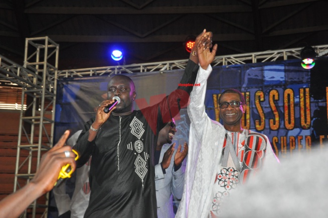 SHOW CASE de Youssou Ndour au stadium Marius Ndiaye: Le roi conserve son titre. SHOW CASE de Youssou Ndour au stadium Marius Ndiaye: Le roi conserve son titre.