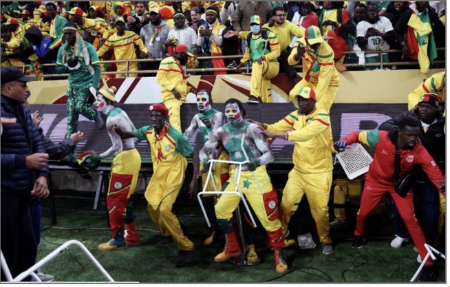 Le PM sollicite la grâce royale pour les 18 supporters : Un geste de responsabilité et d'honneur national Le PM sollicite la grâce royale pour les 18 supporters : Un geste de responsabilité et d'honneur national