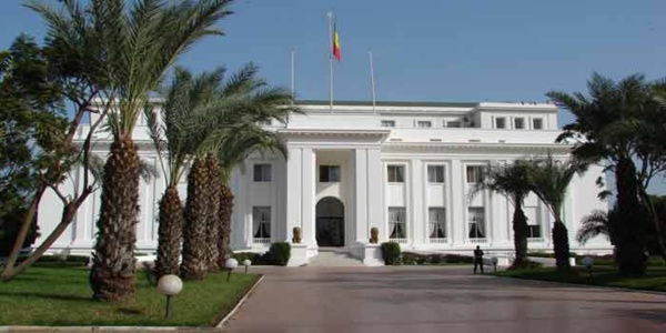Présidence de la République : Qui fait quoi chez Macky Présidence de la République : Qui fait quoi chez Macky