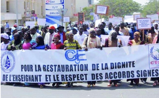 Grève des enseignants : l’État coupe les salaires, voici les montants bloqués Grève des enseignants : l’État coupe les salaires, voici les montants bloqués