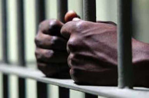 Acte contre nature : Malick Gakou avait entraîné le garçon de 7 ans dans un bâtiment pour abuser de lui Acte contre nature : Malick Gakou avait entraîné le garçon de 7 ans dans un bâtiment pour abuser de lui