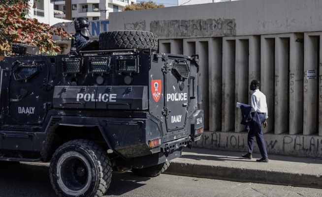 Campus social : Cité universitaire ou camp militaire ? Campus social : Cité universitaire ou camp militaire ?