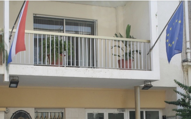 Affaire des visas : L'Ambassade des Pays-Bas à Dakar s’explique après l’arrestation d’un agent Affaire des visas : L'Ambassade des Pays-Bas à Dakar s’explique après l’arrestation d’un agent