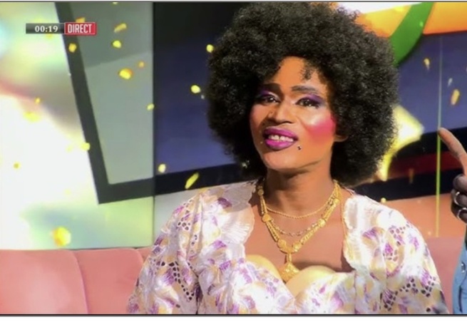 Affaire Ouzin Keïta : Arrêté à Ouest-Foire, l’artiste fait une révélation troublante aux enquêteurs Affaire Ouzin Keïta : Arrêté à Ouest-Foire, l’artiste fait une révélation troublante aux enquêteurs