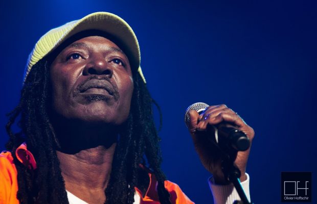 Alpha Blondy: Le chanteur le mieux payé du monde Alpha Blondy: Le chanteur le mieux payé du monde