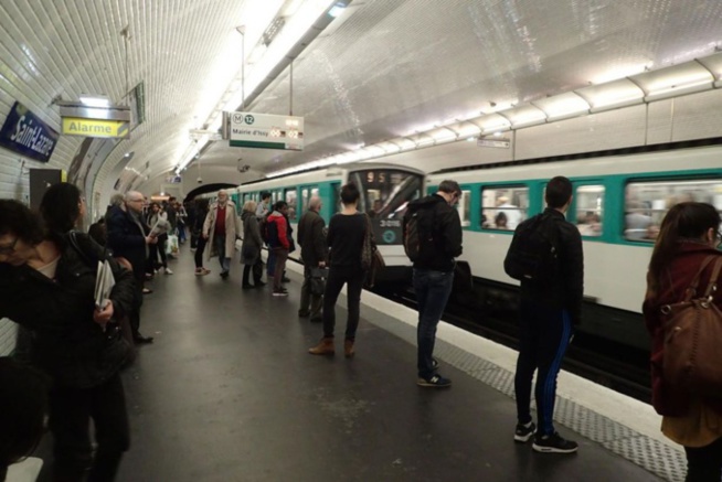 Le syndicat des transports publics parisiens appelle à la grève pendant l'Euro